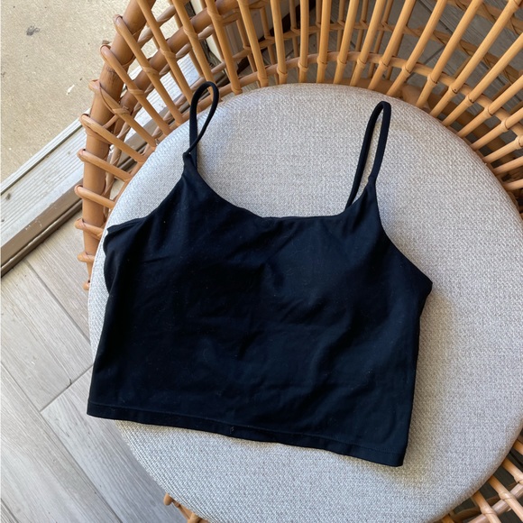 Cropped Black Tank - Picture 2 of 4